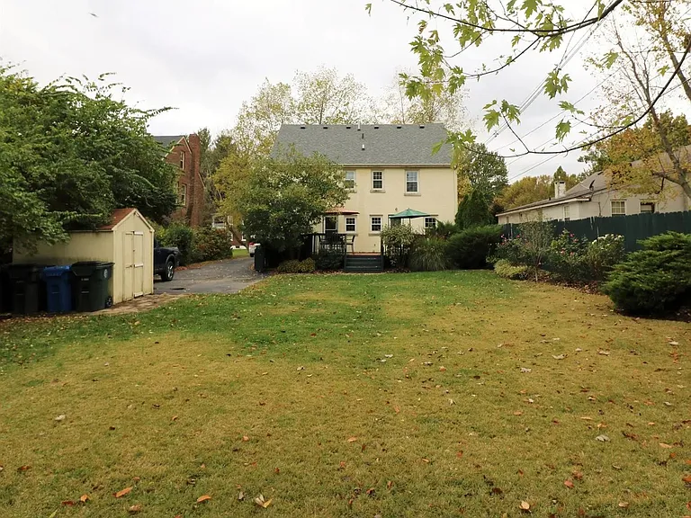 1609 Carolyn Dr — Photo 42