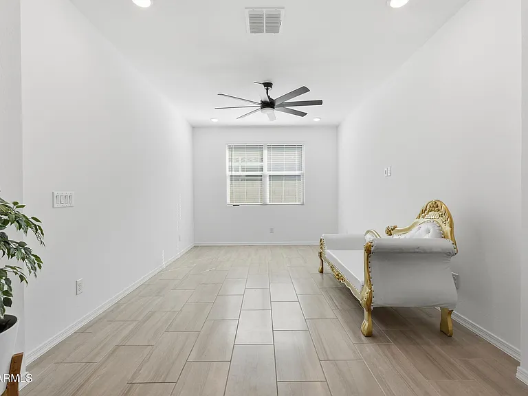 4650 W Gilbert Ct — Photo 15