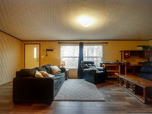 3rd image of 10697 Chandler Way