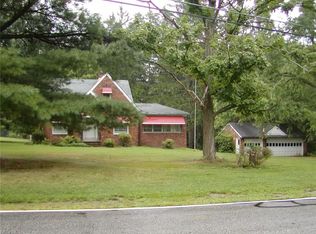 8067 Pershing Dr, Brecksville, OH 44141