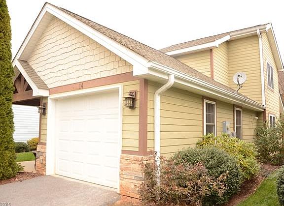 2nd image of 14 Kaylor Dr