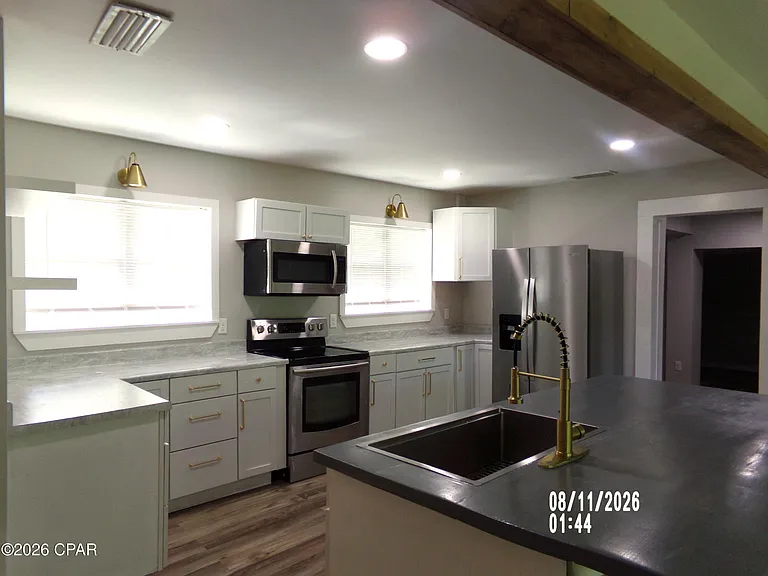 6530 Dahlia Dr — Photo 3
