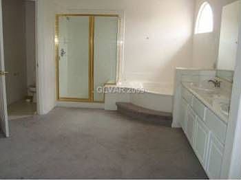 2nd image of 527 Leap Frog Ave
