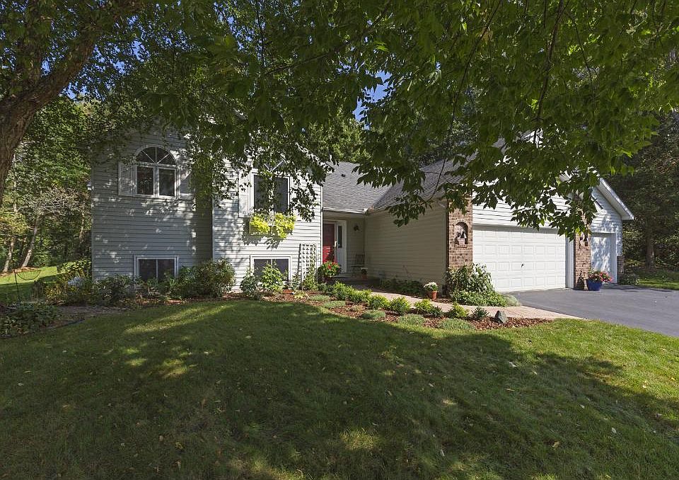 1st image of 2324 Moreland Ct E