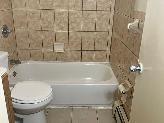 5th image of 3585 Wilson Ave Floor 2