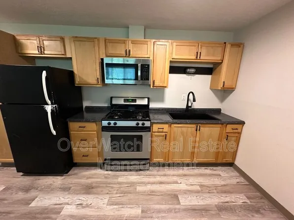 3137 Raspberry Rd APT 15, Anchorage, AK 99502