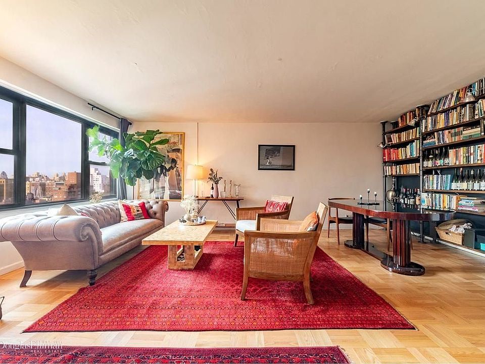 1st image of 1010 3rd Ave #18E