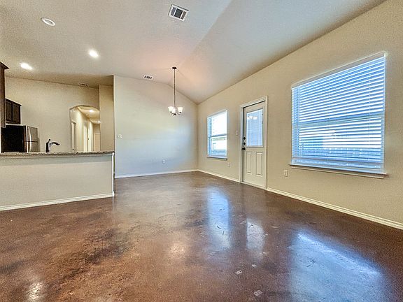 3rd image of 334 Emma Dr