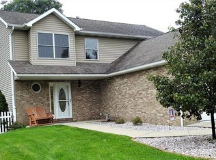 2745 Dutch Ridge Rd, Beaver, PA 15009