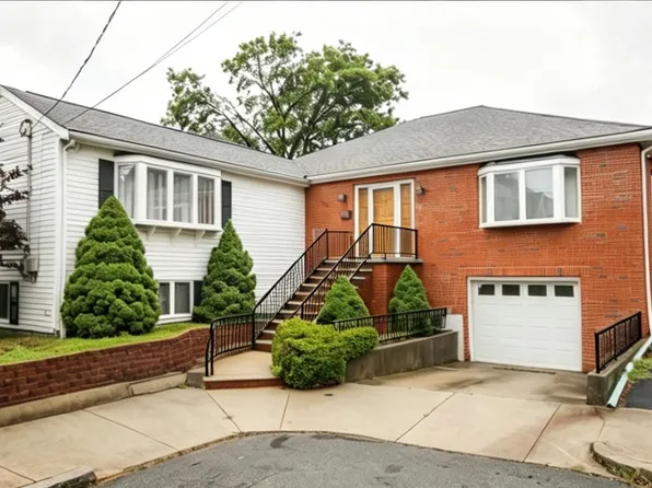 52 Clarendon St, Malden, MA 02148