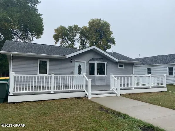 404 2nd St, Hatton, ND 58240