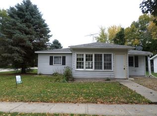 701 Caldwell St, Aplington, IA 50604