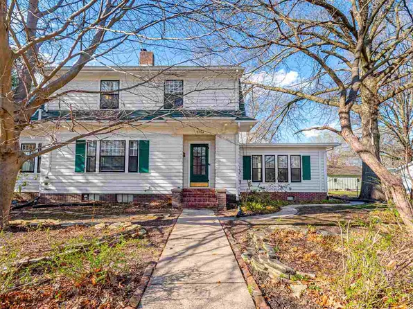 1004 Kirkwood Ave, Iowa City, IA 52240