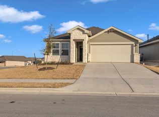 5028 Hazelnut Ln, Del Valle, TX 78617