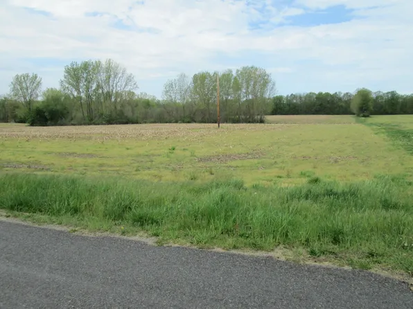 Holden Rd, Buchanan, MI 49107