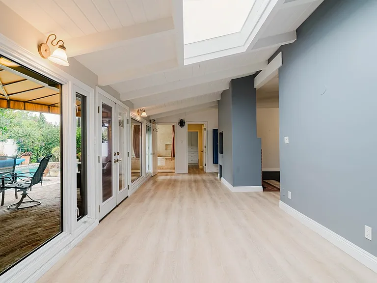 13405 Tiara St — Photo 28