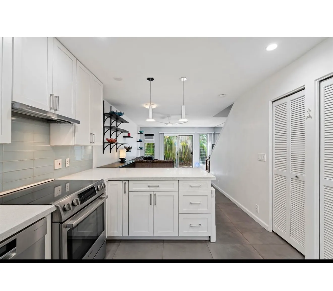 2 bed, 1100 sqft, $1,500 — Photo 4
