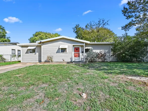 2824 Gumwood Park Dr, Fort Worth, TX 76118