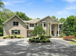 75 Van Dyke Rd, Hopewell, NJ 08525
