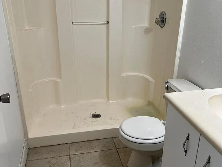 304 Maple St #5 — Photo 11