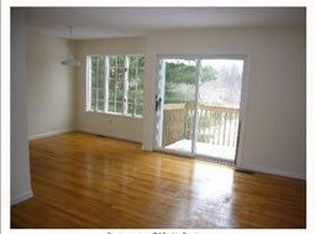 26 Julia Ct, Broad Brook, CT 06016