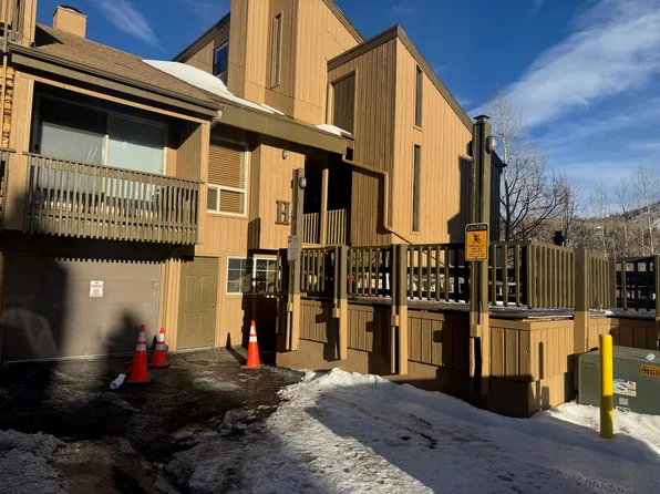 226 S Highway 143 #H-2, Brian Head, UT 84719