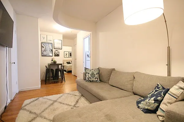 Rented by Dynamik Realty | media 1
