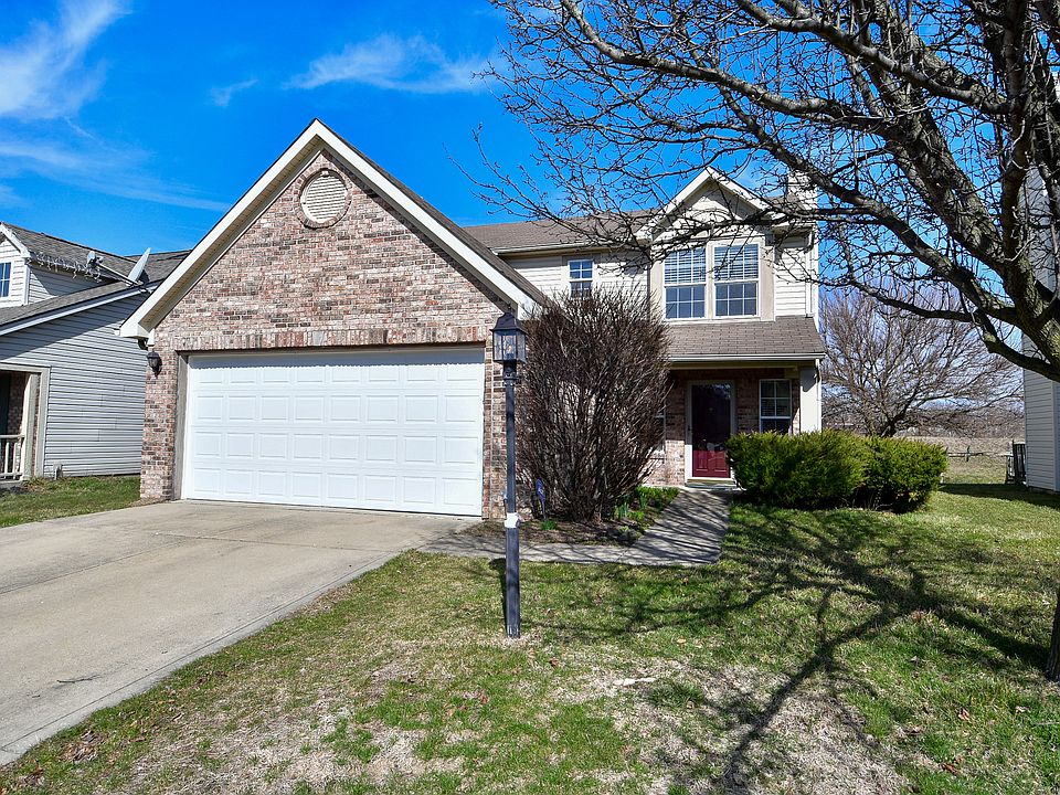 1st image of 5440 Chestnut Woods Dr