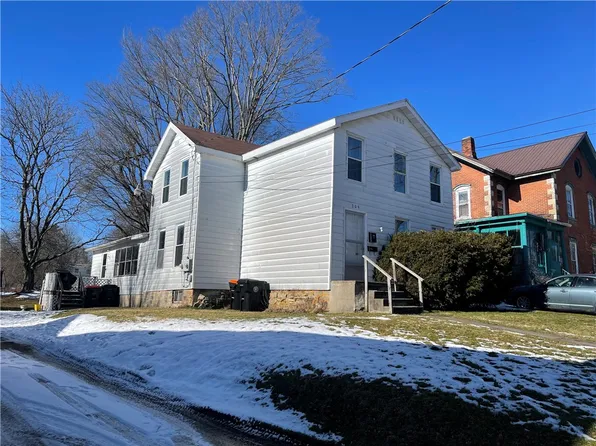 209 Mead Ave, Corry, PA 16407