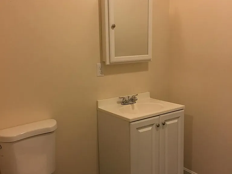 12 Main St #5 — Photo 12