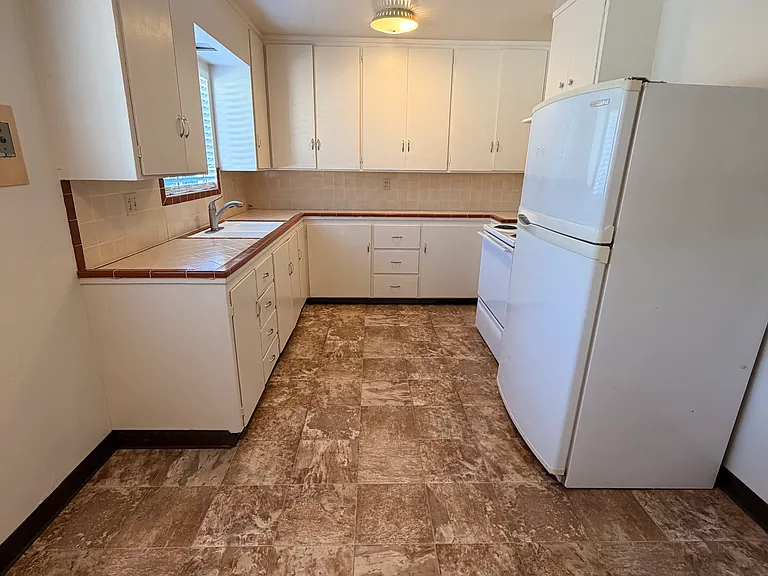 609 Parsons Dr #609 — Photo 4