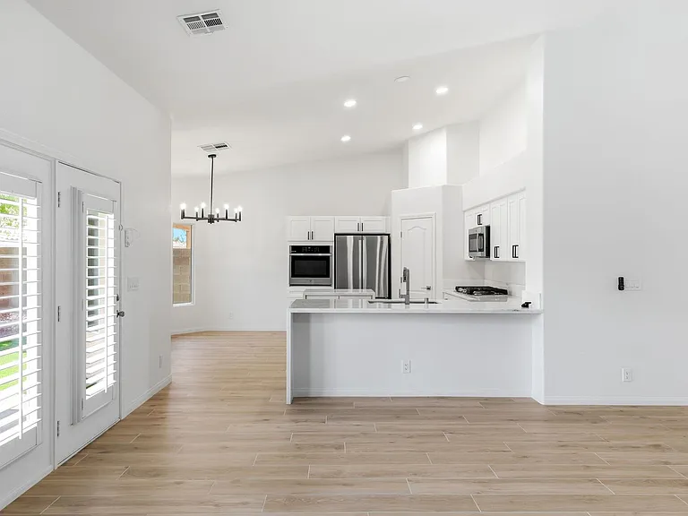 10606 Zingali Ct — Photo 12
