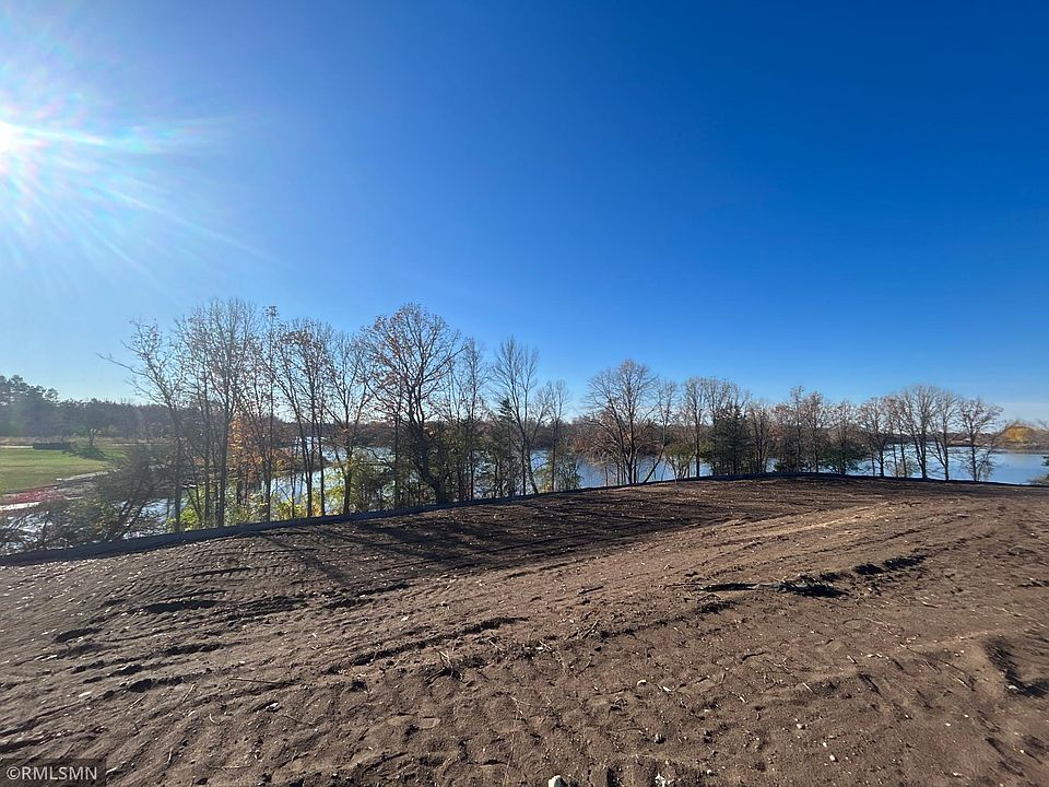 1st image of 807 Krays Lake Rd