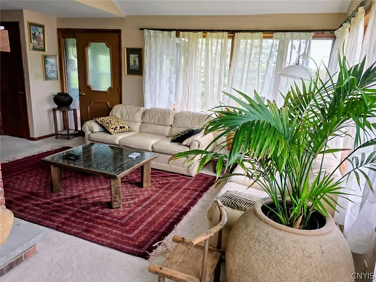 5251 Irish Ridge Rd — Photo 10
