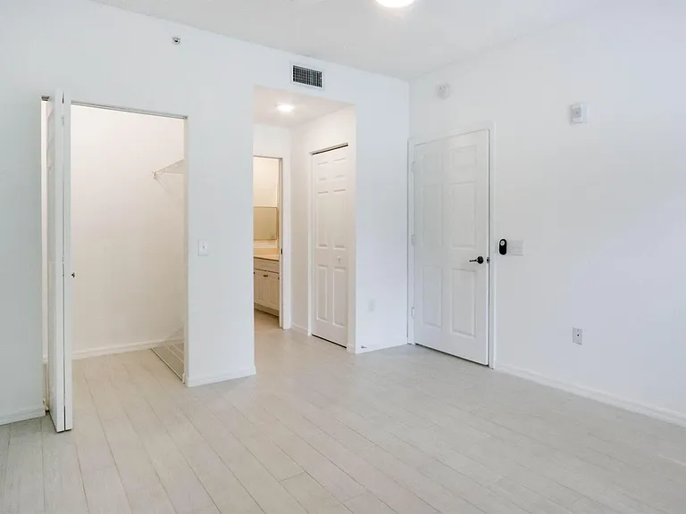2916 Tuscany Ct #106 — Photo 8
