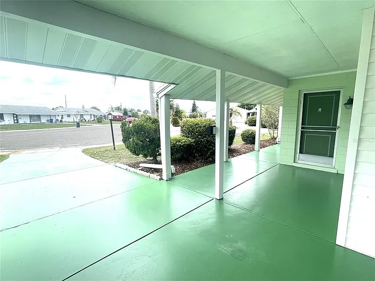 701 Cypress Pl — Photo 5