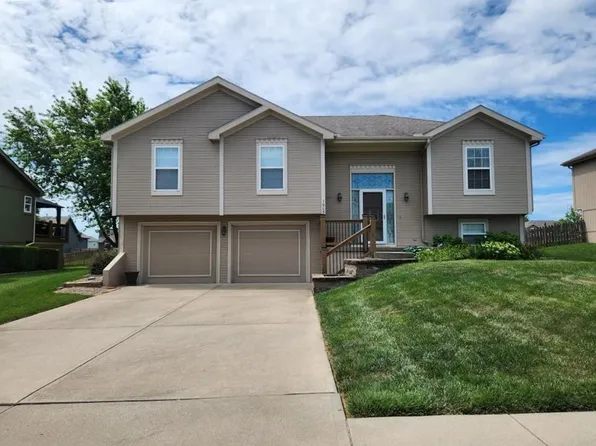 7905 NE 107th St, Kansas City, MO 64157