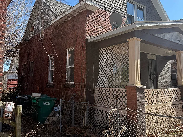 1908 N Union St — Photo 4