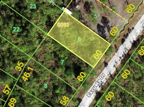 12241 Escuela Dr #6, Punta Gorda, FL 33955