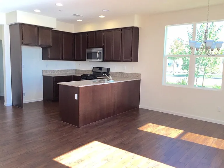 1395 Santa Diana Rd #8 — Photo 4