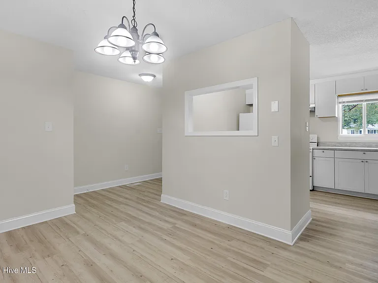 125 Pirates Rd #7 — Photo 3