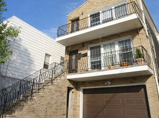 6712 Durham Ave, North Bergen, NJ 07047