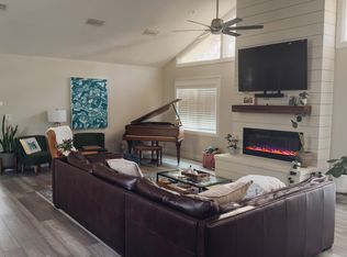 1114 Hamlet Ln E, Neptune Beach, FL 32266