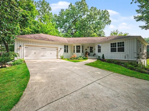 368 Summerset Dr, Kalamazoo, MI 49009