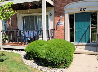 12041 Ina Dr, Sterling Heights, MI 48312