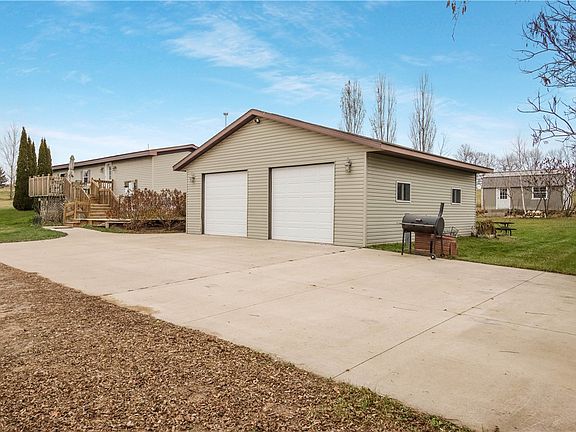 3rd image of 3 27 7/8 Street