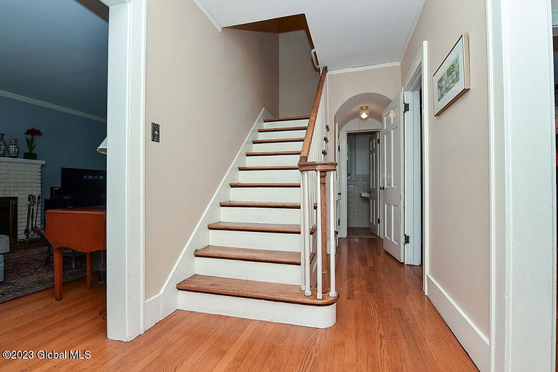3rd image of 86 Brookline Avenue