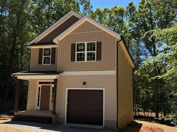604 Tanglewood Dr, Bracey, VA 23919