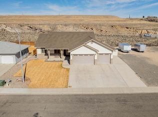 801 River View Dr, Cody, WY 82414