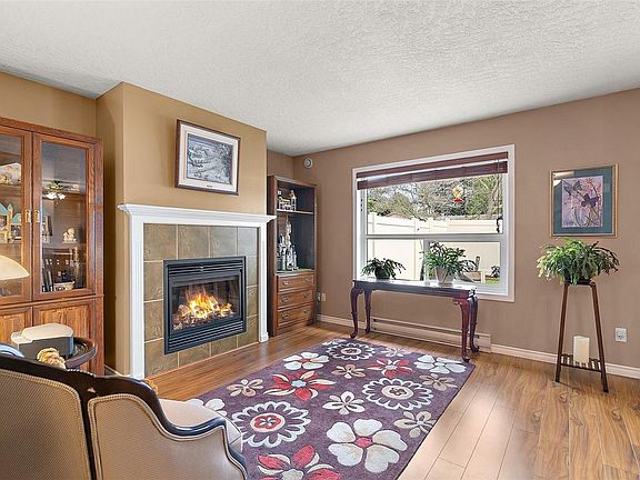 5th image of 2721 Jacklin Rd #107